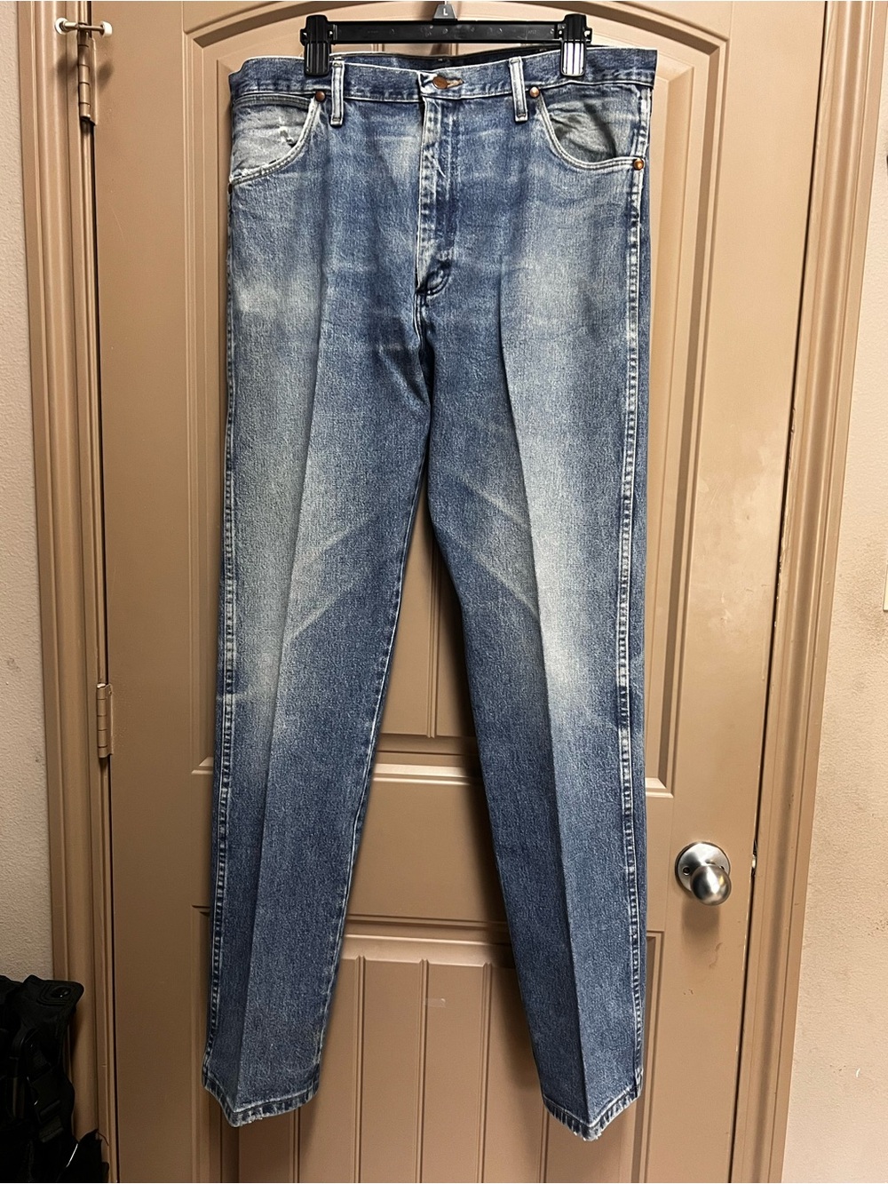 Wrangler Men’s 36x34 Relaxed Fit Jeans Blue Denim Western